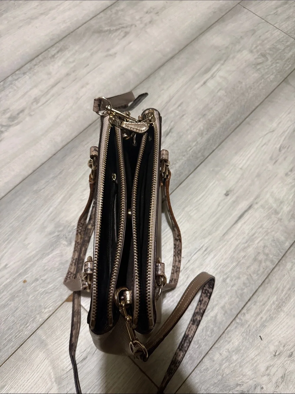 Coach Metallic Rose Gold Satchel with Snake-Print Strap and Top Handles - Picture 8 of 15